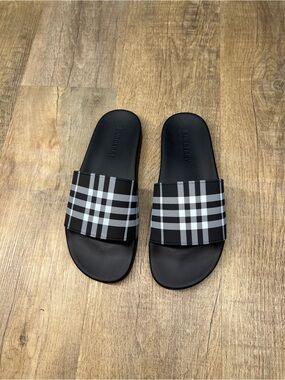 Burberry Black Plaid Slide Sandals for Men SIZES 42 EU-44 EU